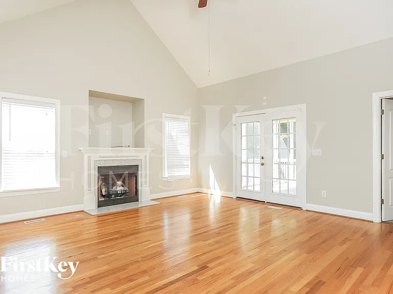 85 Great Oak Dr — Photo 3