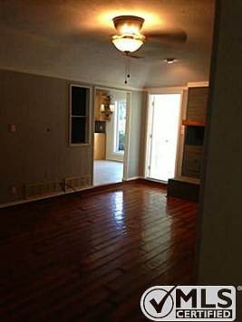 3rd image of 2021 Knoxville Dr