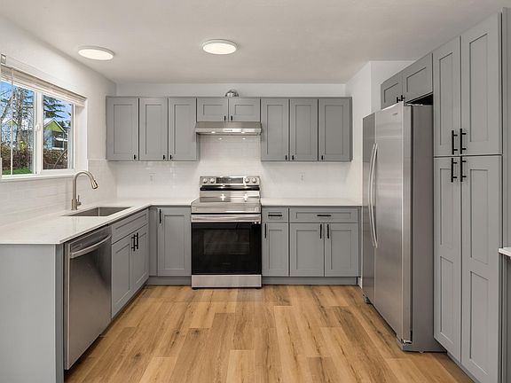 3rd image of 5038 S 58th St #B