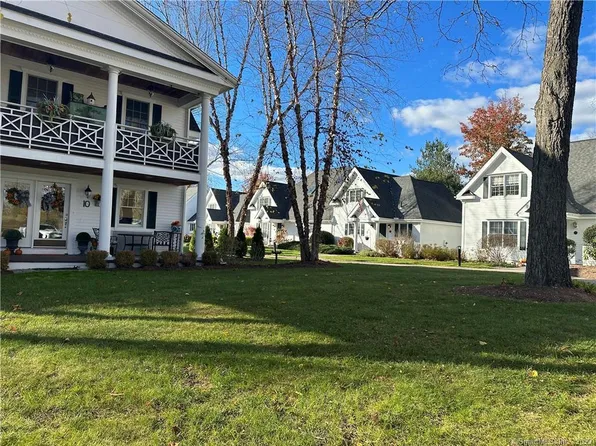 17 Augusta Circle #17, East Haddam, CT 06469