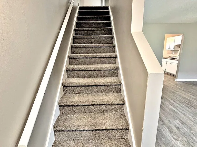 Avalon Cove Townhomes — Photo 18