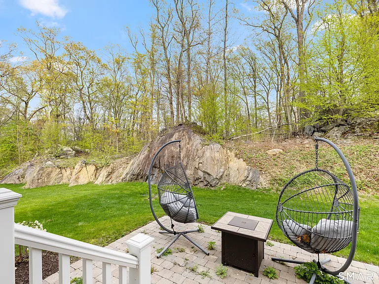 16 Hunting Ridge Ln — Photo 13