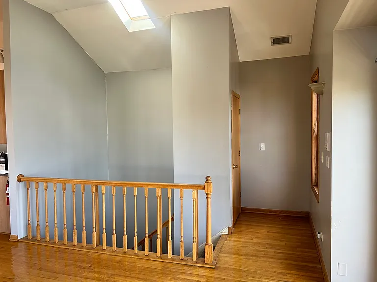 2445 W Polk St #3 — Photo 1