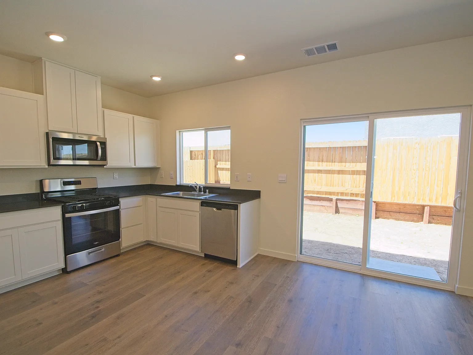8905 Windy Ravine Dr — Photo 2