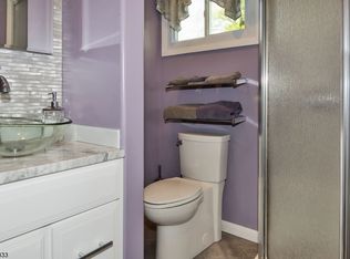 414 Naughright Rd, Long Valley, NJ 07853