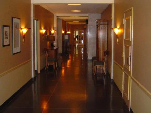 2 Fifth Avenue image 1 of 3