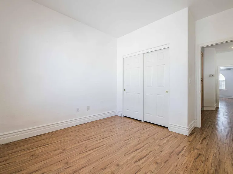 212 Waterton Lakes Ave — Photo 23