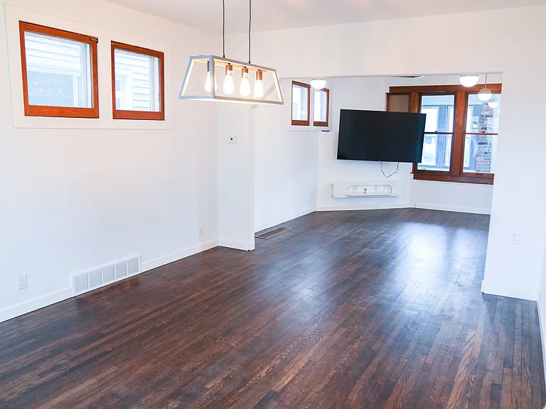 21 Cherrygrove St — Photo 14