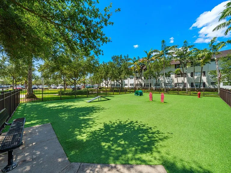 Legacy Riverwalk — Photo 12