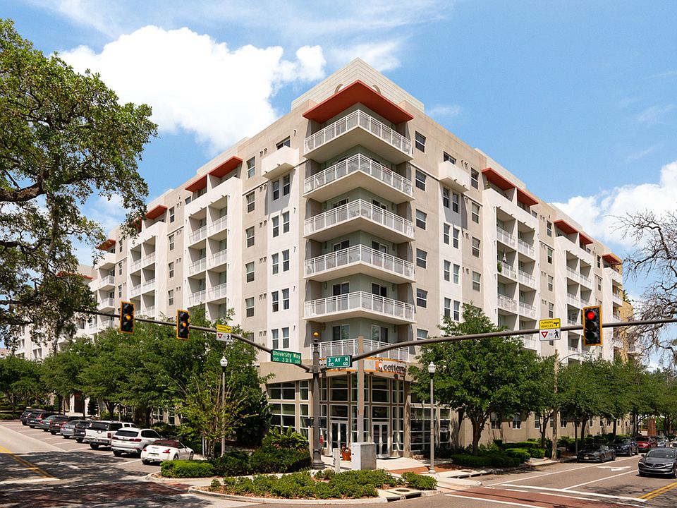 Cottonwood Bayview Apartments Exterior