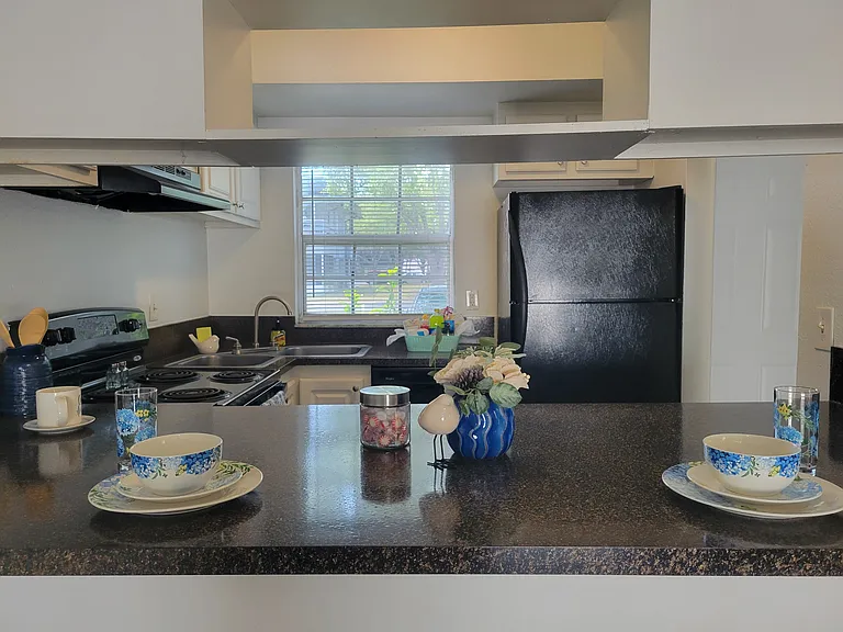Oak Ridge Apartments — Photo 22