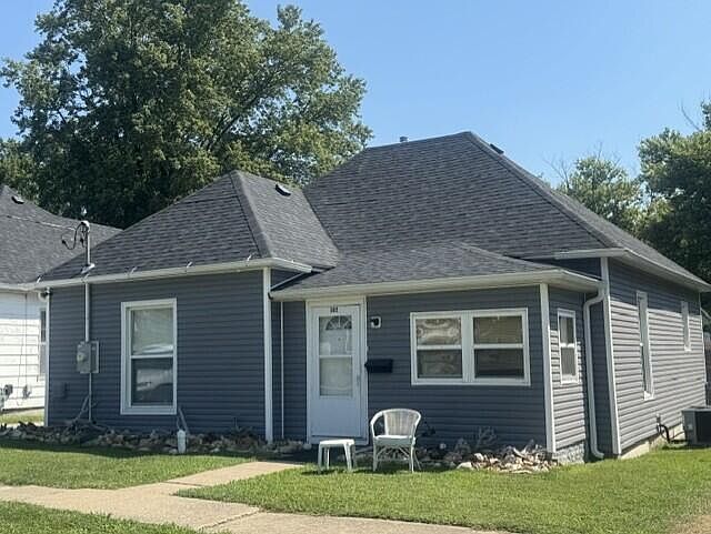 2nd image of 502 S Abat St