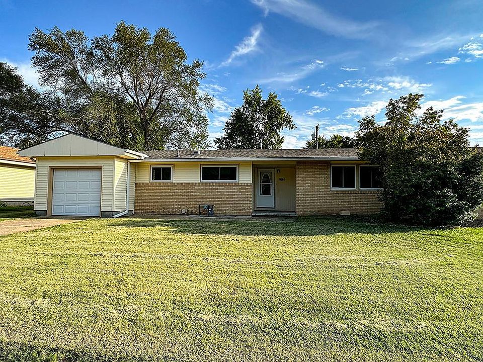 1st image of 904 Somerset Cir