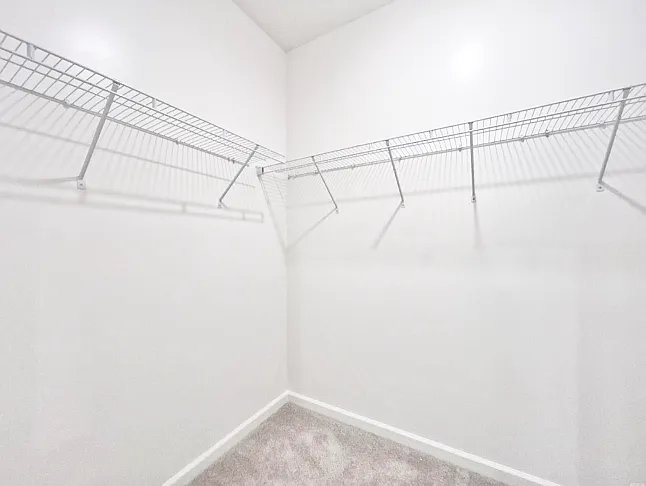 724 Edgemont Cir — Photo 13