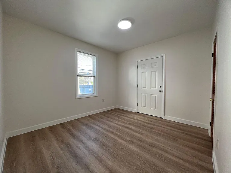539 Washington St #2 — Photo 7