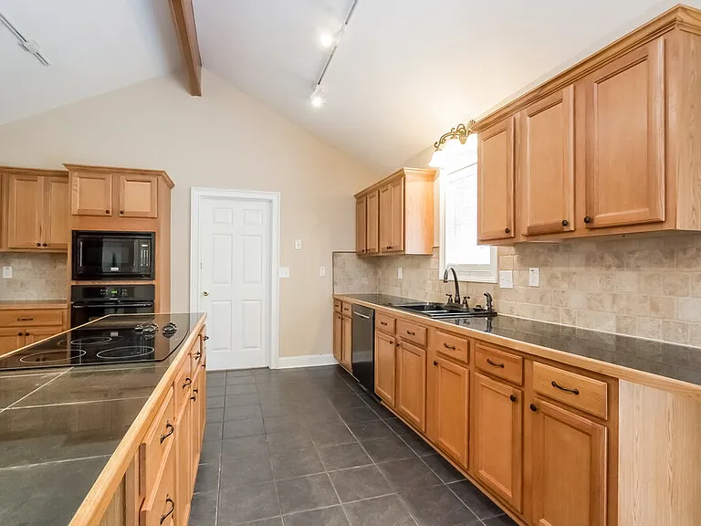 3885 Dollar Cir — Photo 7