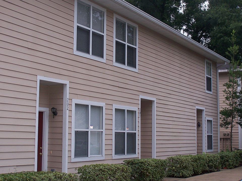 1st image of 1710 NW 7th St APT 203