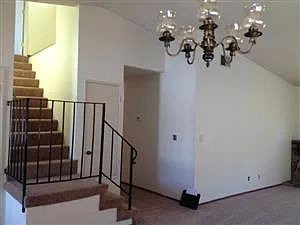 485 Clifford Ct photo 1