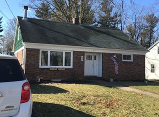 52 W Lincoln Ave, Lititz, PA 17543