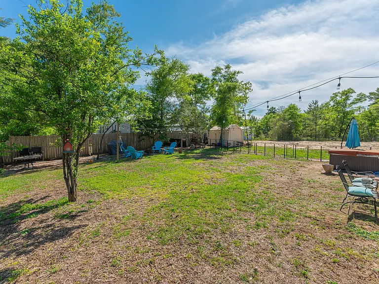 150 E Hibiscus Ave — Photo 33