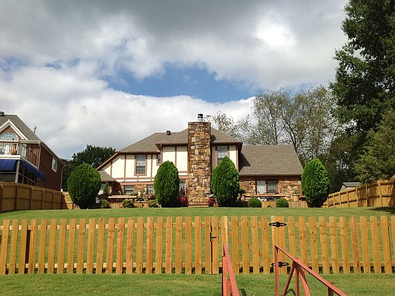 Backyard/Back of Home View