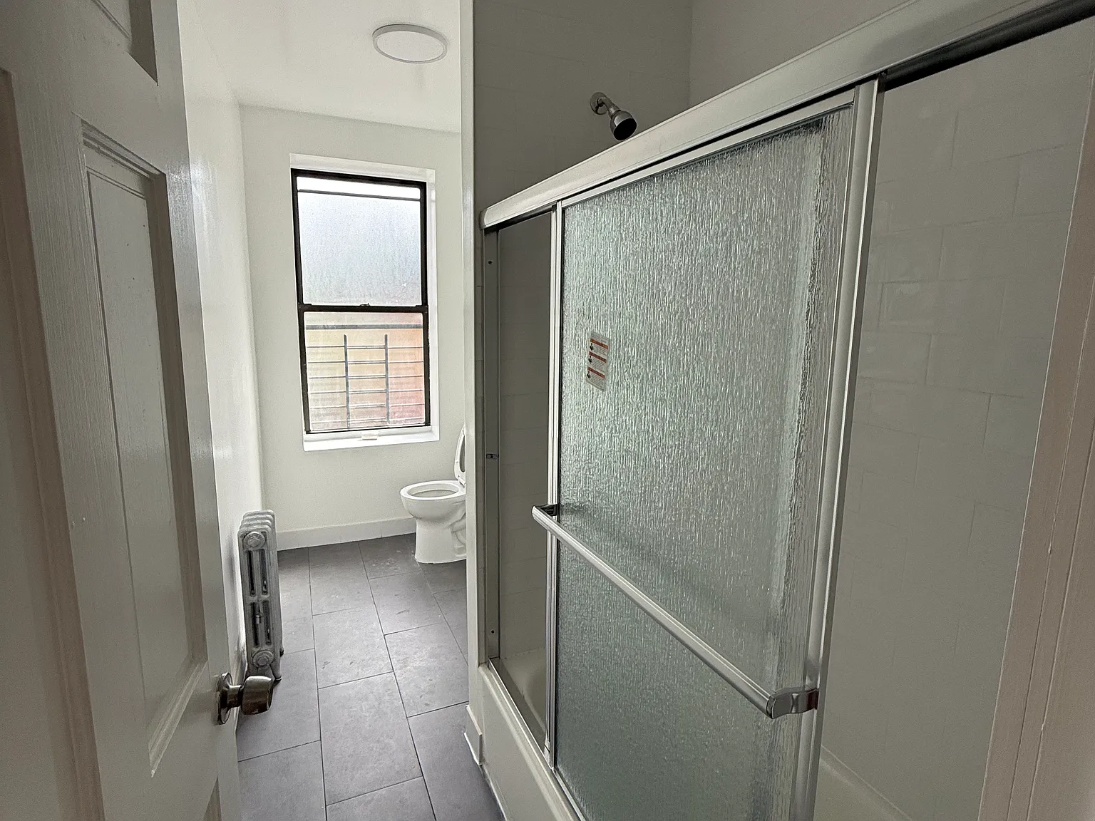 2 bed, 830 sqft, $3,100 — Photo 4