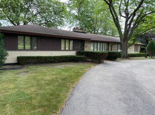 2421 Cumberland Cir, Long Grove, IL 60047