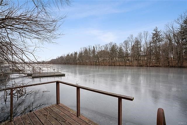 1st image of 30 Lake Shore Dr