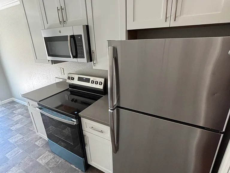 120 Alma St #4 — Photo 7