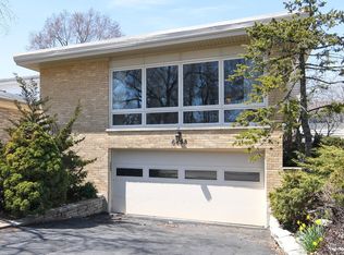 6858 Laramie Ave, Skokie, IL