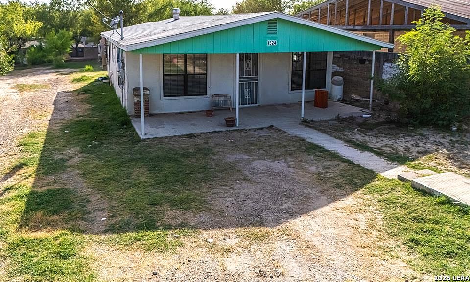 1st image of 1524 Avenida Encuentro