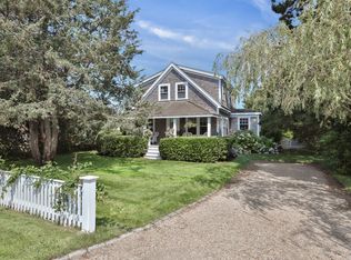 37 W Tisbury Rd, Edgartown, MA 02539