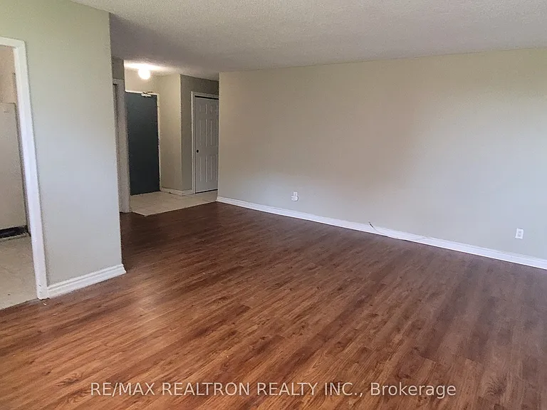 180 Markham Rd #504 — Photo 26