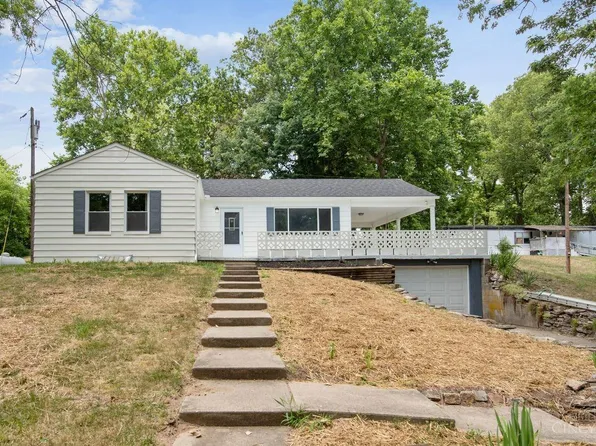 9716 West Rd, Harrison, OH 45030