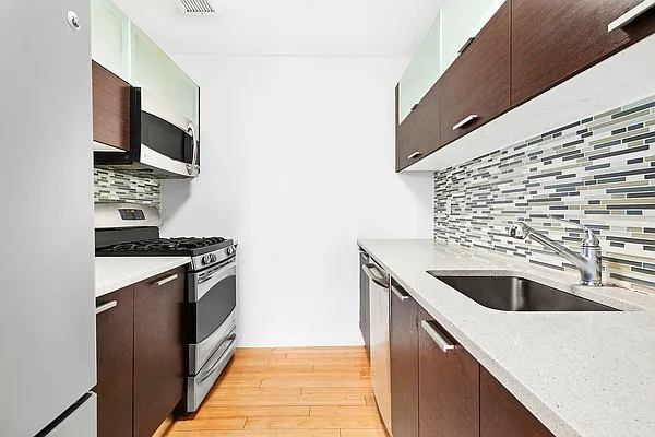 Sold by Compass | media 5