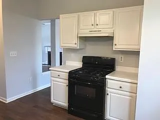 2609 Baramore Oaks Ln — Photo 6