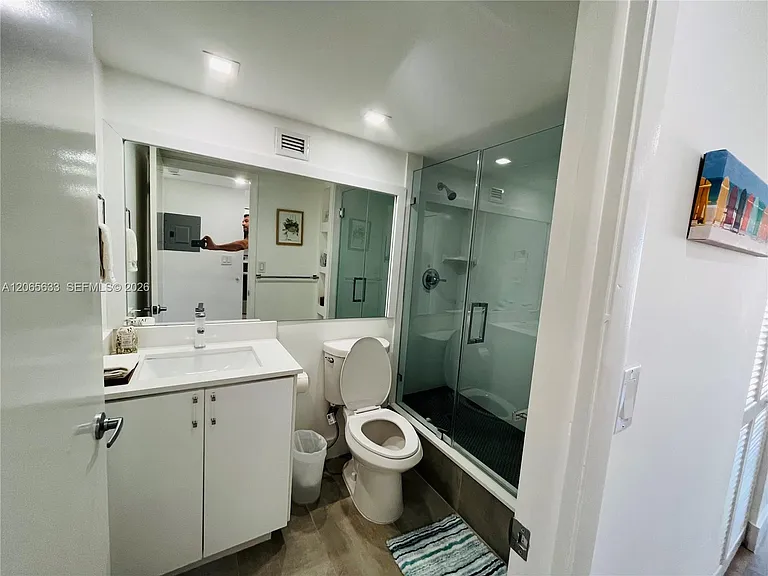 1450 Brickell Bay Dr #1414 — Photo 20