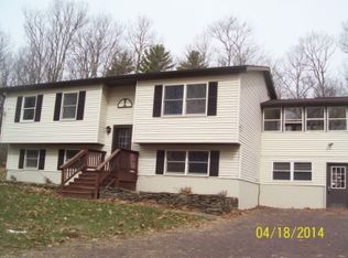 421 Broadway Rd, Shickshinny, PA 18655