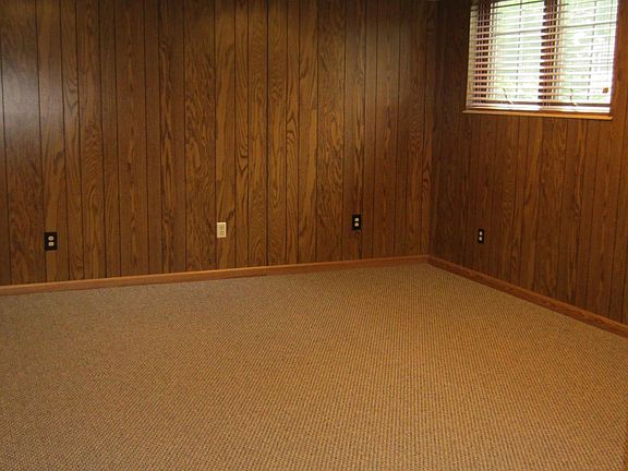 3rd image of 11942 Breezemont Dr