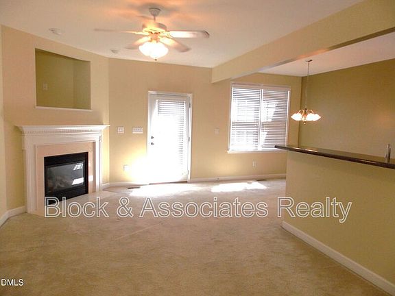 2nd image of 5523 Cottonrose Ln