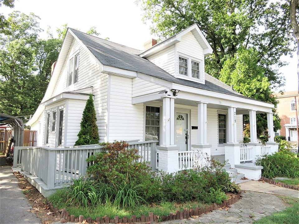 1st image of 719 Jackson St