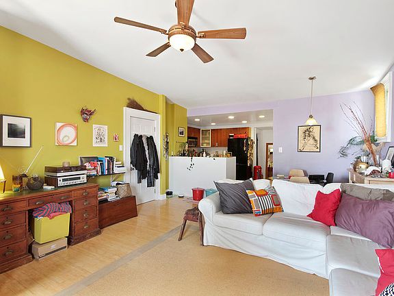4th image of 38 Dikeman St #4