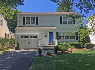 28 Lennox Ave, Rumson, NJ 07760