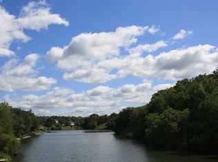 5014 S Lake Camelot Dr, Mapleton, IL 61547