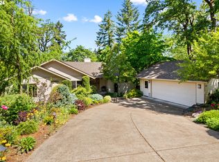2575 Bowmont Dr, Eugene, OR