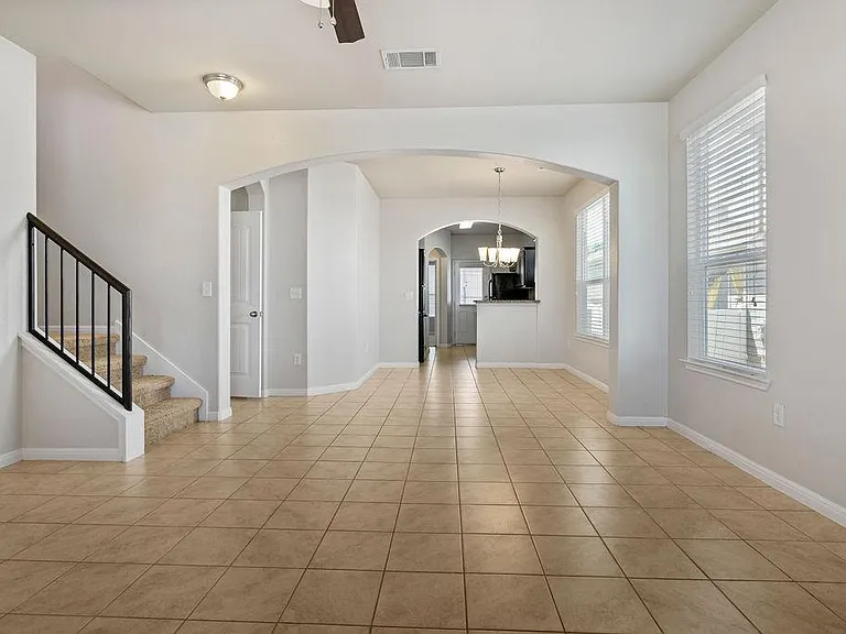711 Katmai Cir — Photo 15
