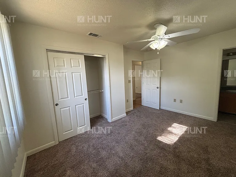 225 Fox Glove St — Photo 6