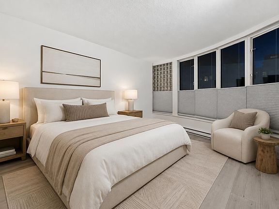 2nd image of 789 Jervis St #301
