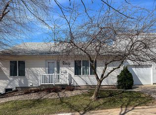 810 6th St NW, Waverly, IA 50677