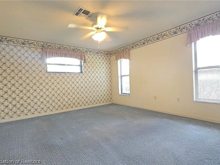 4402 Duffer Loop — Photo 22